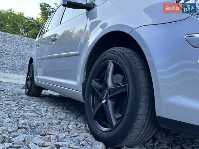 Серый Фольксваген Туран, объемом двигателя 1.4 л и пробегом 142 тыс. км за 8650 $, фото 14 на Automoto.ua