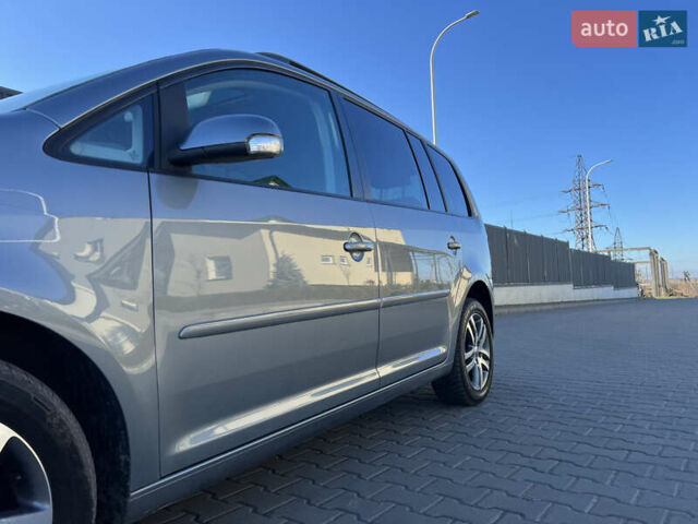 Серый Фольксваген Туран, объемом двигателя 1.4 л и пробегом 188 тыс. км за 6000 $, фото 21 на Automoto.ua