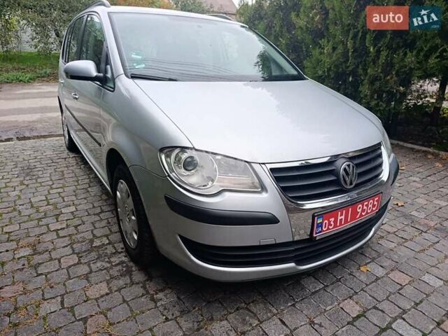 Сірий Фольксваген Туран, об'ємом двигуна 1.6 л та пробігом 216 тис. км за 7700 $, фото 7 на Automoto.ua