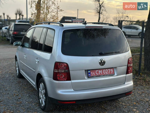 Серый Фольксваген Туран, объемом двигателя 1.6 л и пробегом 236 тыс. км за 8200 $, фото 13 на Automoto.ua