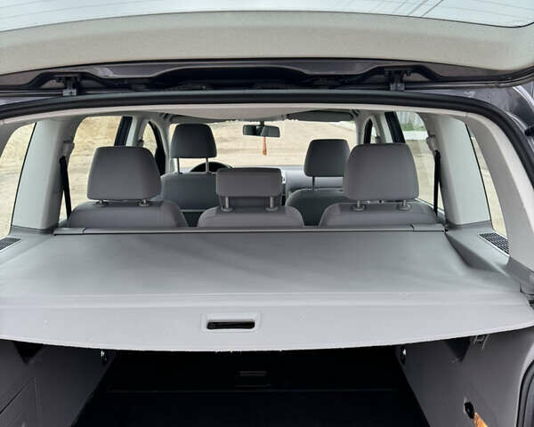 Сірий Фольксваген Туран, об'ємом двигуна 1.4 л та пробігом 185 тис. км за 7500 $, фото 14 на Automoto.ua