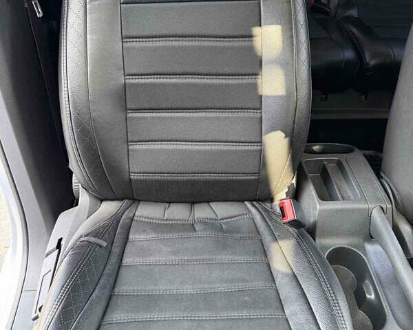 Серый Фольксваген Туран, объемом двигателя 1.98 л и пробегом 230 тыс. км за 6500 $, фото 9 на Automoto.ua