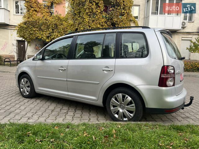 Сірий Фольксваген Туран, об'ємом двигуна 1.4 л та пробігом 193 тис. км за 6500 $, фото 2 на Automoto.ua