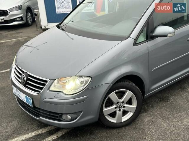 Серый Фольксваген Туран, объемом двигателя 1.39 л и пробегом 263 тыс. км за 6290 $, фото 9 на Automoto.ua