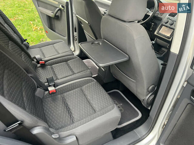 Сірий Фольксваген Туран, об'ємом двигуна 1.4 л та пробігом 193 тис. км за 6500 $, фото 56 на Automoto.ua