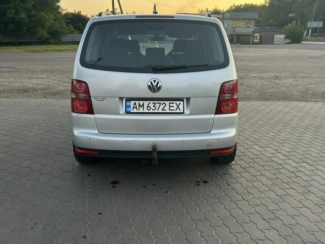 Сірий Фольксваген Туран, об'ємом двигуна 1.4 л та пробігом 210 тис. км за 7000 $, фото 1 на Automoto.ua