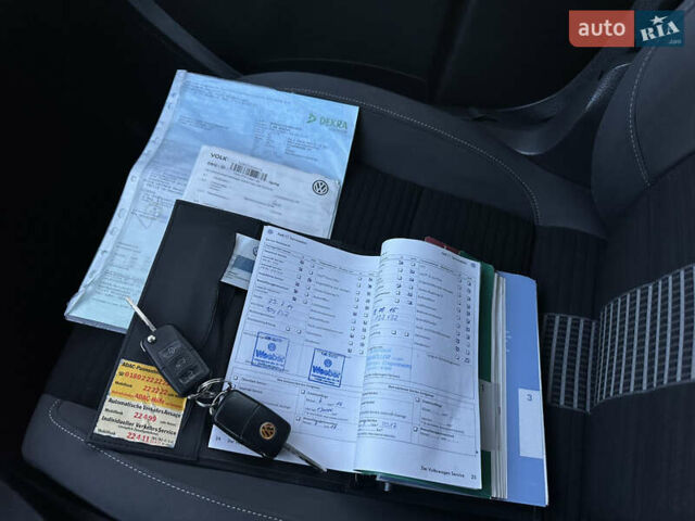 Серый Фольксваген Туран, объемом двигателя 1.6 л и пробегом 236 тыс. км за 8200 $, фото 59 на Automoto.ua