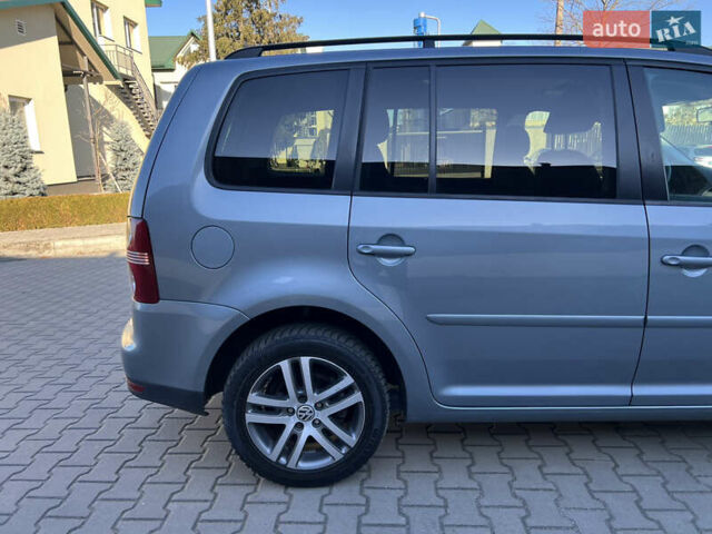 Серый Фольксваген Туран, объемом двигателя 1.4 л и пробегом 188 тыс. км за 6000 $, фото 9 на Automoto.ua