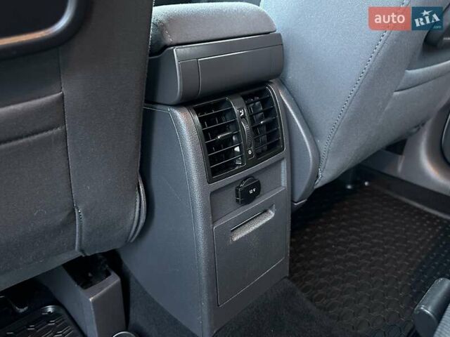 Серый Фольксваген Туран, объемом двигателя 1.4 л и пробегом 142 тыс. км за 8650 $, фото 66 на Automoto.ua