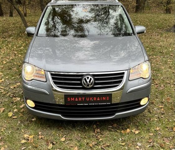 Серый Фольксваген Туран, объемом двигателя 1.4 л и пробегом 187 тыс. км за 8250 $, фото 16 на Automoto.ua