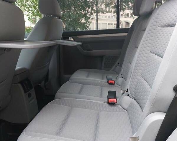 Сірий Фольксваген Туран, об'ємом двигуна 1.4 л та пробігом 232 тис. км за 7000 $, фото 36 на Automoto.ua