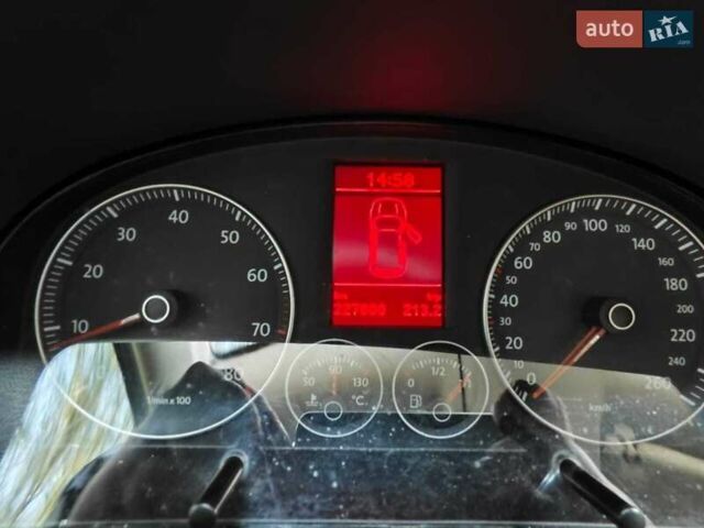 Сірий Фольксваген Туран, об'ємом двигуна 1.39 л та пробігом 228 тис. км за 6400 $, фото 11 на Automoto.ua