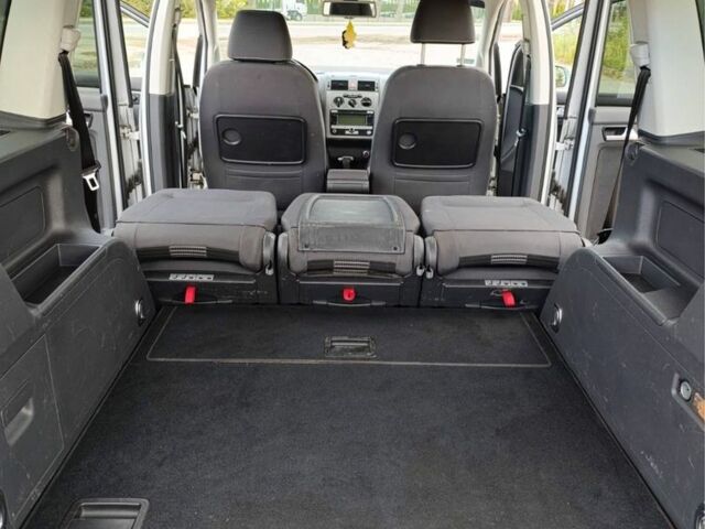 Сірий Фольксваген Туран, об'ємом двигуна 1.4 л та пробігом 227 тис. км за 5999 $, фото 15 на Automoto.ua