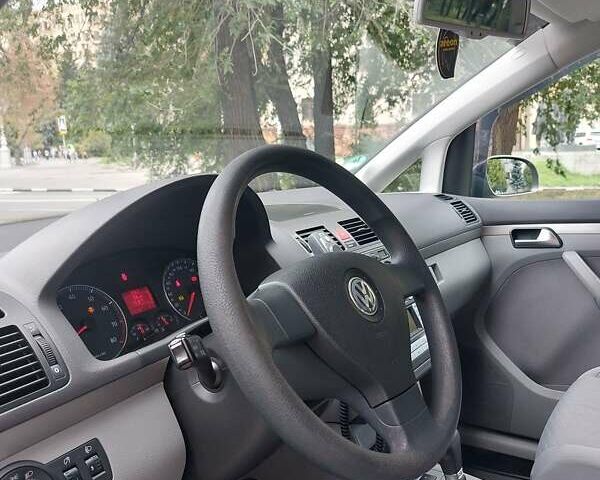 Сірий Фольксваген Туран, об'ємом двигуна 1.4 л та пробігом 232 тис. км за 7000 $, фото 17 на Automoto.ua
