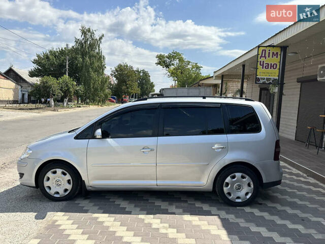 Сірий Фольксваген Туран, об'ємом двигуна 1.39 л та пробігом 216 тис. км за 6500 $, фото 4 на Automoto.ua