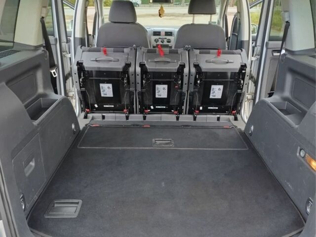 Сірий Фольксваген Туран, об'ємом двигуна 1.4 л та пробігом 227 тис. км за 5999 $, фото 16 на Automoto.ua