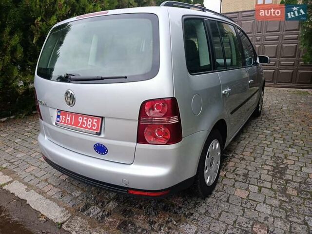 Сірий Фольксваген Туран, об'ємом двигуна 1.6 л та пробігом 216 тис. км за 7700 $, фото 11 на Automoto.ua