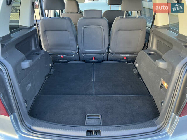 Серый Фольксваген Туран, объемом двигателя 1.4 л и пробегом 188 тыс. км за 6000 $, фото 35 на Automoto.ua