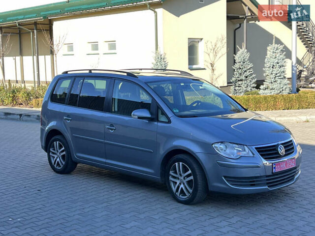 Серый Фольксваген Туран, объемом двигателя 1.4 л и пробегом 188 тыс. км за 6000 $, фото 5 на Automoto.ua