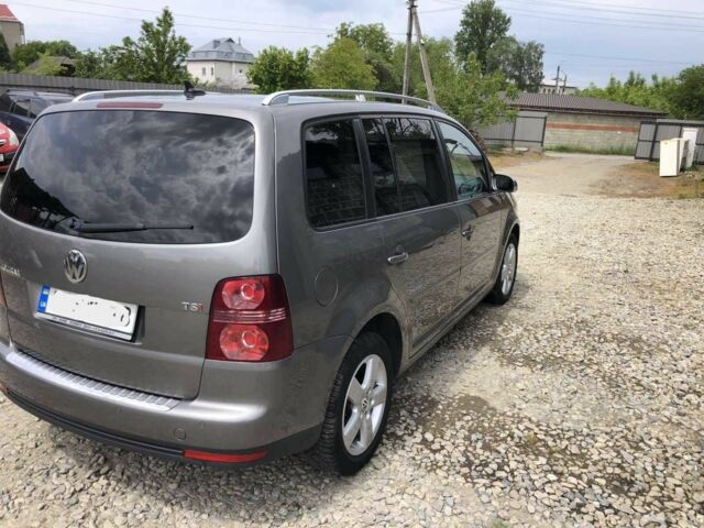 Сірий Фольксваген Туран, об'ємом двигуна 1.4 л та пробігом 240 тис. км за 5900 $, фото 2 на Automoto.ua