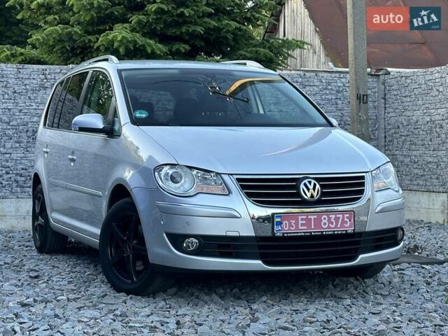 Серый Фольксваген Туран, объемом двигателя 1.4 л и пробегом 142 тыс. км за 8650 $, фото 4 на Automoto.ua