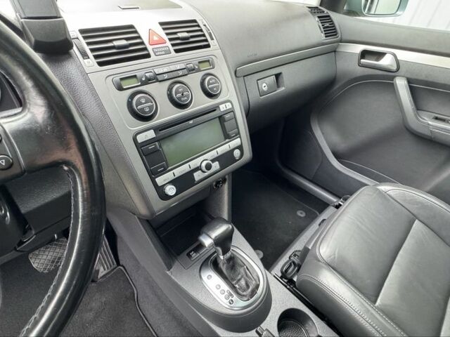 Серый Фольксваген Туран, объемом двигателя 1.4 л и пробегом 187 тыс. км за 8250 $, фото 22 на Automoto.ua