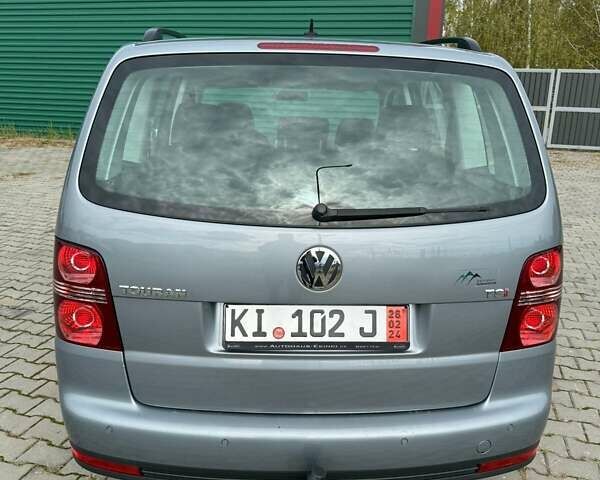 Сірий Фольксваген Туран, об'ємом двигуна 1.4 л та пробігом 202 тис. км за 6800 $, фото 17 на Automoto.ua