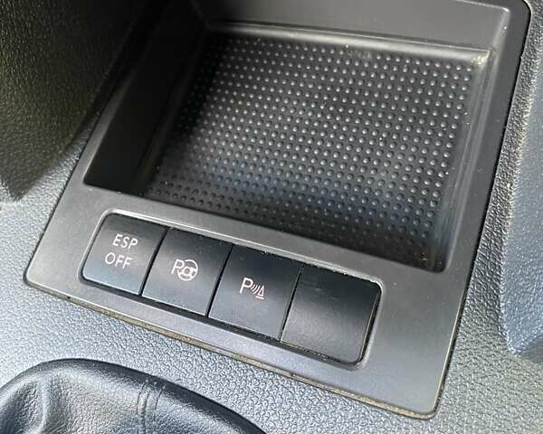 Серый Фольксваген Туран, объемом двигателя 1.6 л и пробегом 211 тыс. км за 9150 $, фото 30 на Automoto.ua