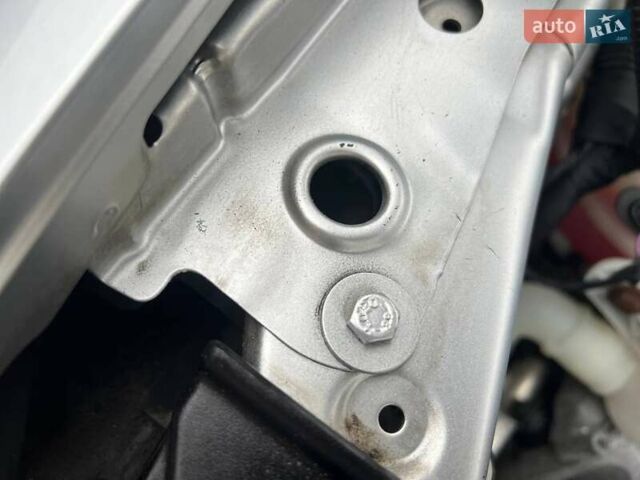 Серый Фольксваген Туран, объемом двигателя 1.6 л и пробегом 198 тыс. км за 8399 $, фото 74 на Automoto.ua