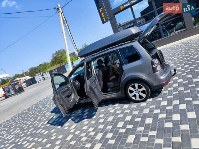 Серый Фольксваген Туран, объемом двигателя 1.9 л и пробегом 310 тыс. км за 7799 $, фото 29 на Automoto.ua