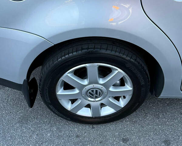 Сірий Фольксваген Туран, об'ємом двигуна 1.6 л та пробігом 212 тис. км за 8499 $, фото 24 на Automoto.ua