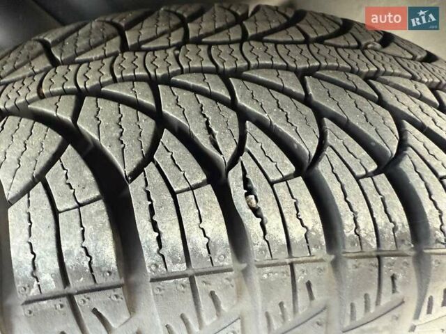 Сірий Фольксваген Туран, об'ємом двигуна 1.4 л та пробігом 202 тис. км за 6800 $, фото 12 на Automoto.ua