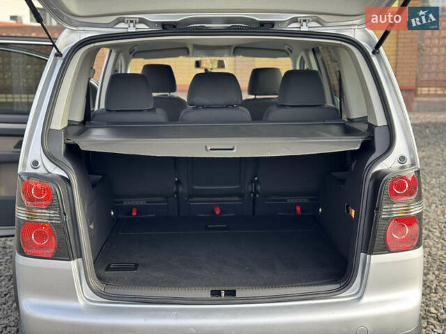 Сірий Фольксваген Туран, об'ємом двигуна 1.4 л та пробігом 197 тис. км за 7690 $, фото 48 на Automoto.ua