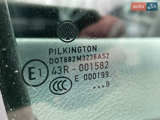 Серый Фольксваген Туран, объемом двигателя 1.6 л и пробегом 196 тыс. км за 8999 $, фото 31 на Automoto.ua