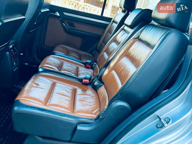 Сірий Фольксваген Туран, об'ємом двигуна 1.9 л та пробігом 200 тис. км за 8500 $, фото 35 на Automoto.ua