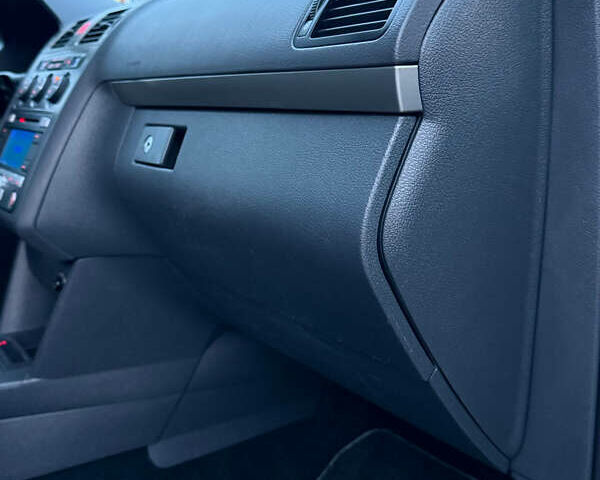 Сірий Фольксваген Туран, об'ємом двигуна 1.6 л та пробігом 212 тис. км за 8499 $, фото 30 на Automoto.ua