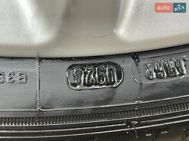 Серый Фольксваген Туран, объемом двигателя 1.6 л и пробегом 196 тыс. км за 8999 $, фото 143 на Automoto.ua