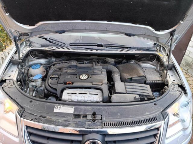 Сірий Фольксваген Туран, об'ємом двигуна 1.4 л та пробігом 215 тис. км за 7500 $, фото 18 на Automoto.ua