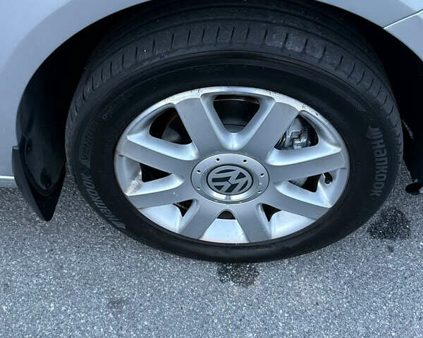 Сірий Фольксваген Туран, об'ємом двигуна 1.6 л та пробігом 212 тис. км за 8499 $, фото 20 на Automoto.ua