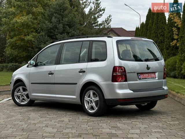 Серый Фольксваген Туран, объемом двигателя 1.6 л и пробегом 174 тыс. км за 7550 $, фото 14 на Automoto.ua