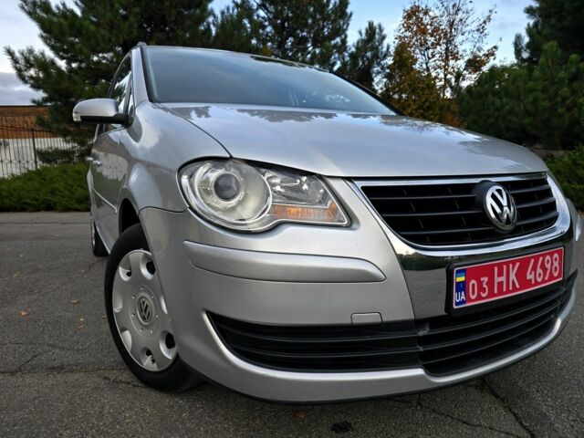 Сірий Фольксваген Туран, об'ємом двигуна 1.4 л та пробігом 190 тис. км за 6800 $, фото 1 на Automoto.ua