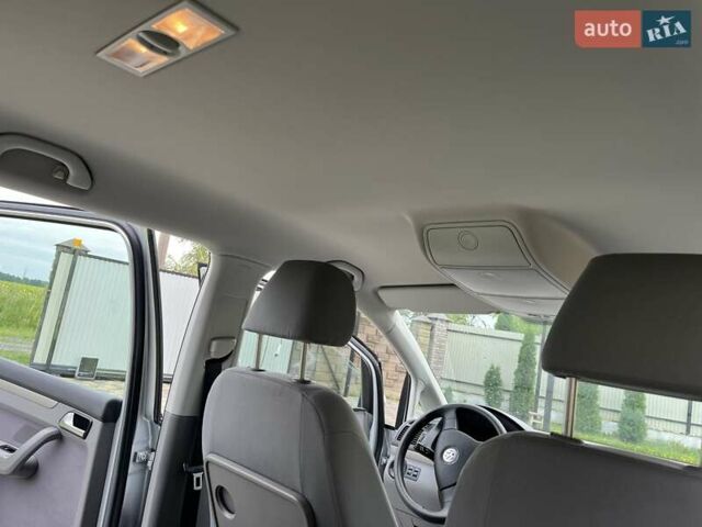 Сірий Фольксваген Туран, об'ємом двигуна 1.39 л та пробігом 204 тис. км за 7100 $, фото 13 на Automoto.ua