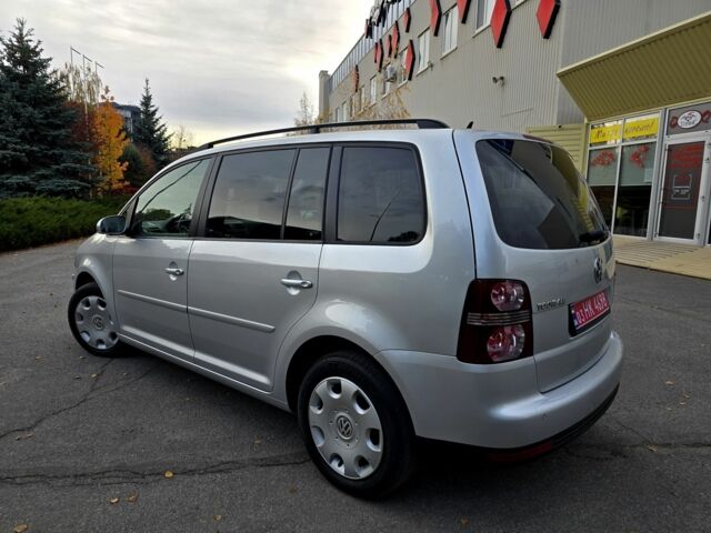 Сірий Фольксваген Туран, об'ємом двигуна 1.4 л та пробігом 190 тис. км за 6800 $, фото 3 на Automoto.ua