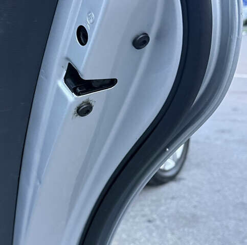 Сірий Фольксваген Туран, об'ємом двигуна 1.6 л та пробігом 212 тис. км за 8499 $, фото 28 на Automoto.ua