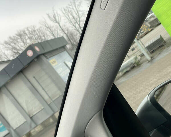 Серый Фольксваген Туран, объемом двигателя 1.6 л и пробегом 196 тыс. км за 8999 $, фото 158 на Automoto.ua