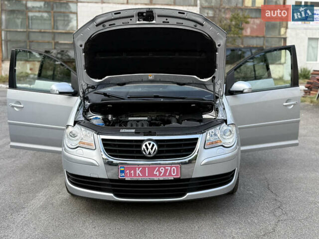 Сірий Фольксваген Туран, об'ємом двигуна 0 л та пробігом 212 тис. км за 9199 $, фото 64 на Automoto.ua