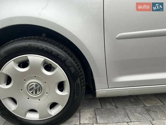 Серый Фольксваген Туран, объемом двигателя 1.6 л и пробегом 198 тыс. км за 8399 $, фото 40 на Automoto.ua