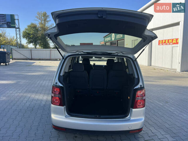 Серый Фольксваген Туран, объемом двигателя 1.4 л и пробегом 235 тыс. км за 7450 $, фото 11 на Automoto.ua