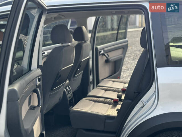 Сірий Фольксваген Туран, об'ємом двигуна 1.4 л та пробігом 197 тис. км за 7690 $, фото 28 на Automoto.ua