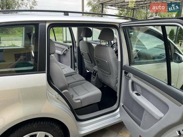 Сірий Фольксваген Туран, об'ємом двигуна 1.39 л та пробігом 204 тис. км за 7100 $, фото 9 на Automoto.ua